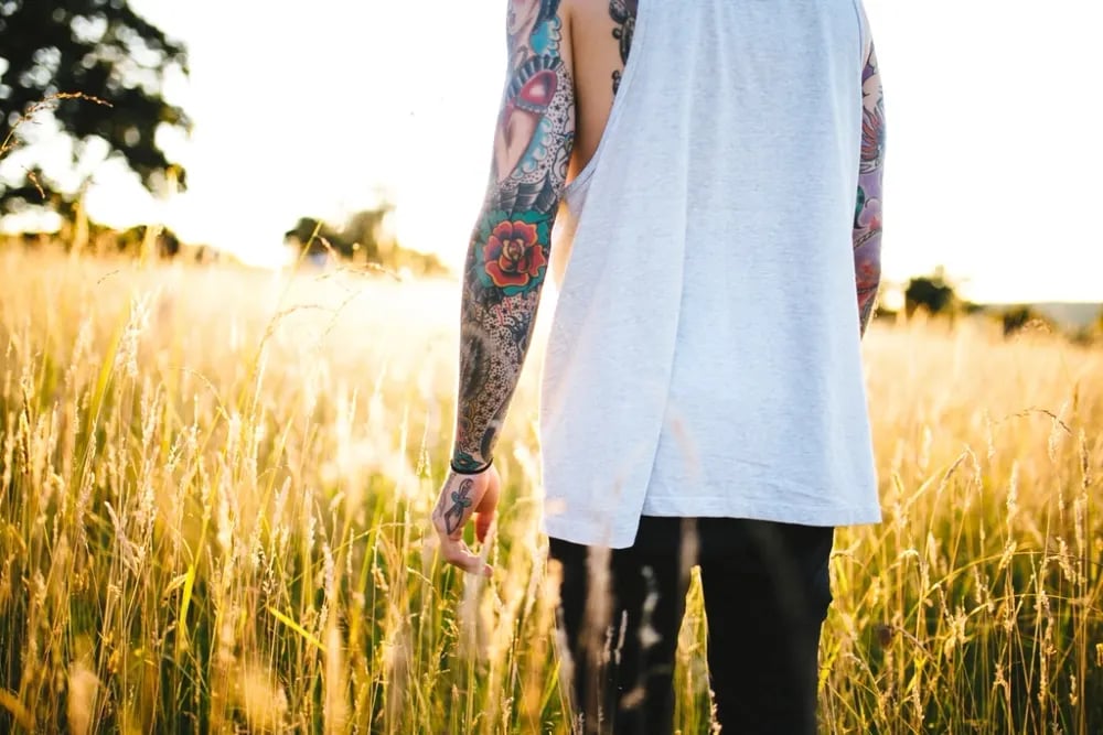 Full colour sleeve in a wheat field